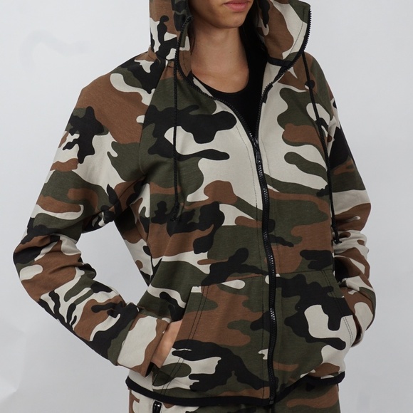 Hooded camouflage jacket with pockets - Picture 3 of 4